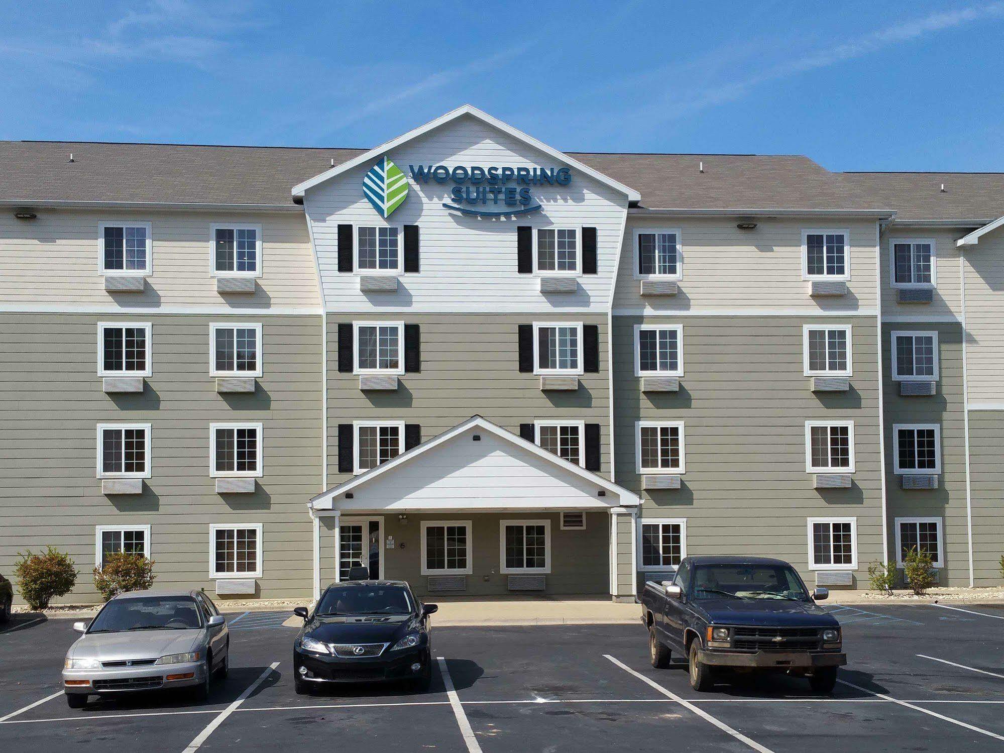 Woodspring Suites Louisville Southeast Forest Hills Exterior photo